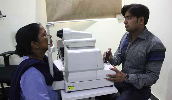 Vitreo-Retinal Surgery at Neera Eye Centre, Delhi